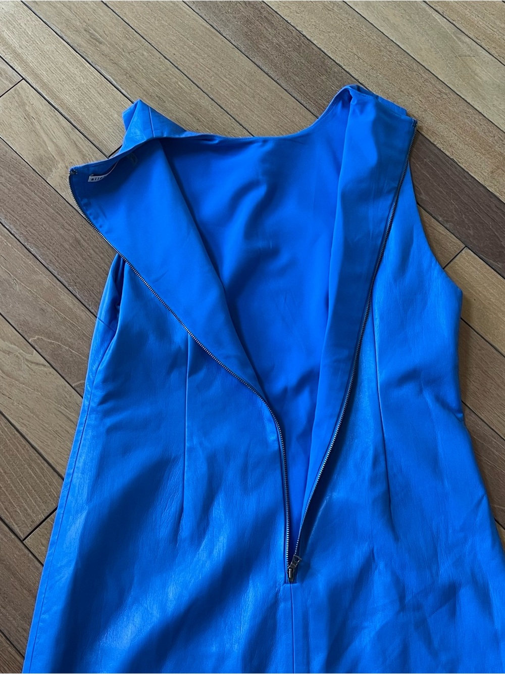 Alice + Olivia Coley Palace Blue Vegan Leather Shift Dress Size 12 Edgy - Picture 8 of 13